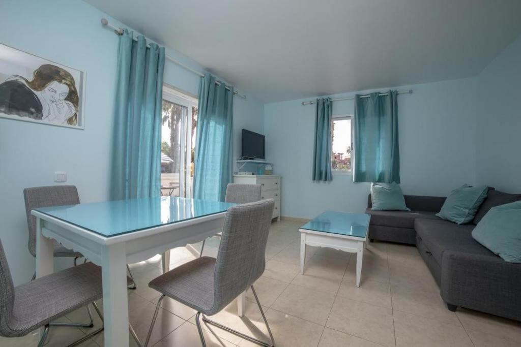 Lightbooking Oasis Royal Corralejo F311 Extérieur photo